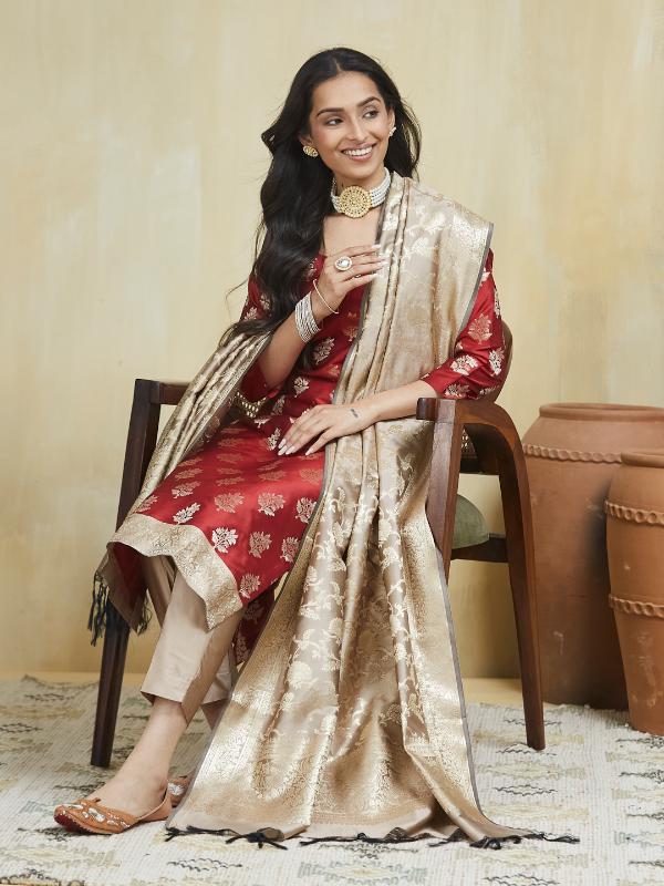 EOSS Creamy Maroon Banarsi Silk Stitched Suit - Image 8