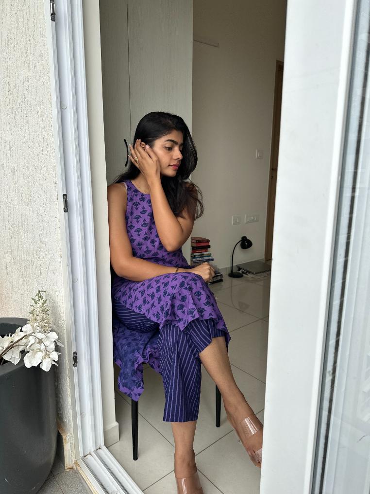 Lagoon Block Printed Cotton Kurta - Image 4