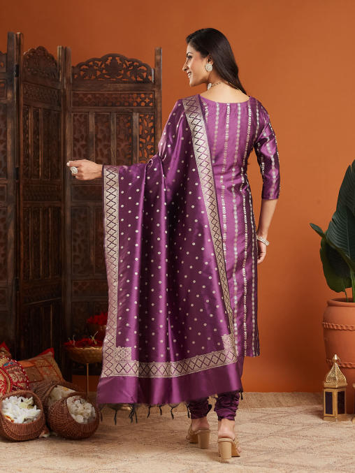Tanirika Banarsi Silk Suit Set - Image 8