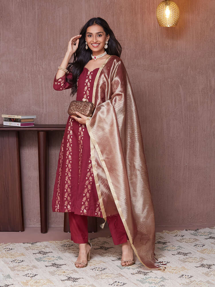 EOSS Noora Stitched Suit - Image 3
