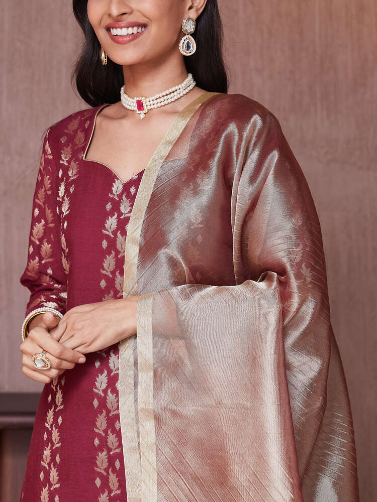 EOSS Noora Stitched Suit - Image 4