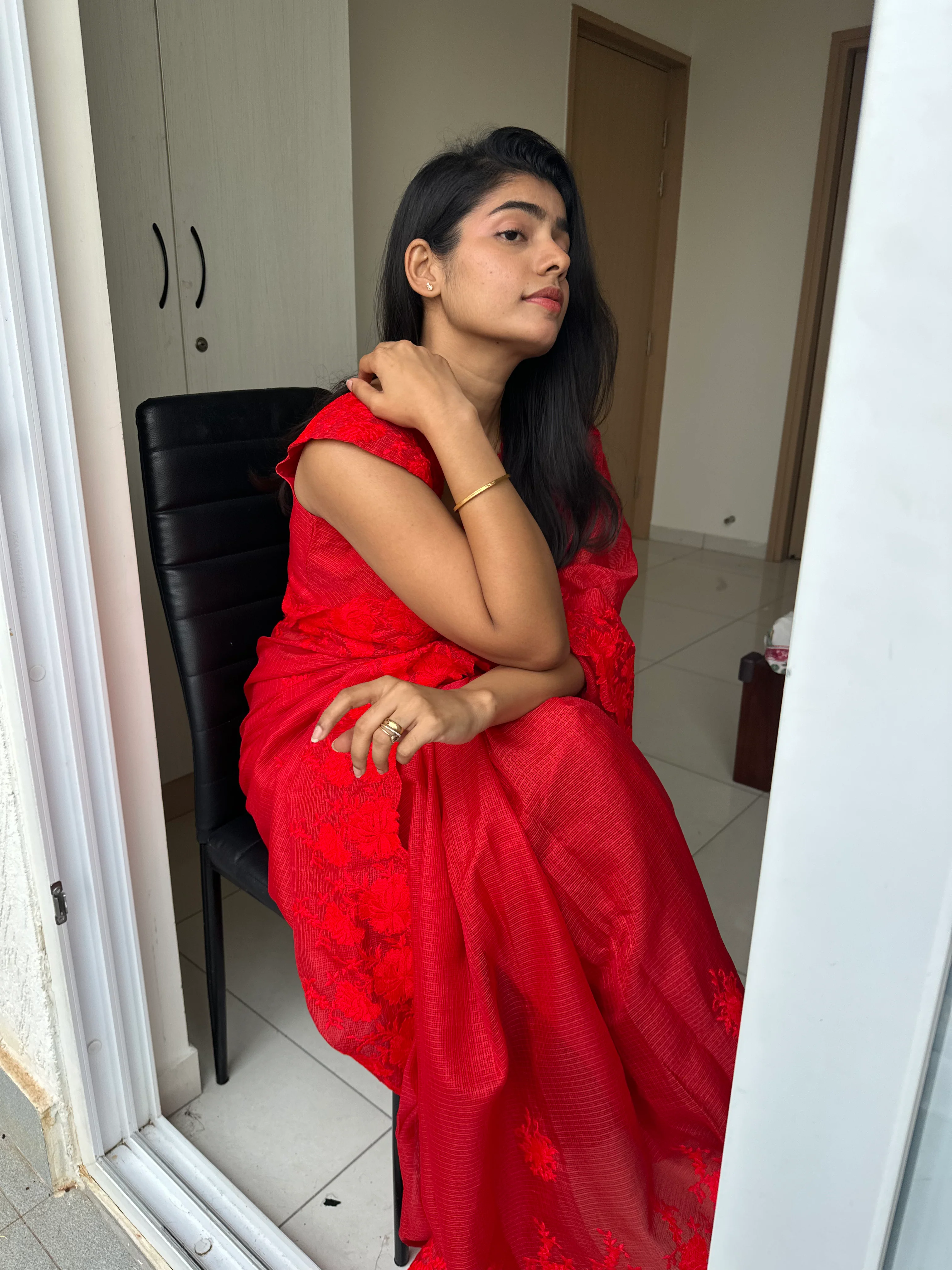 Taniya Cutwork Red Saree - Image 10