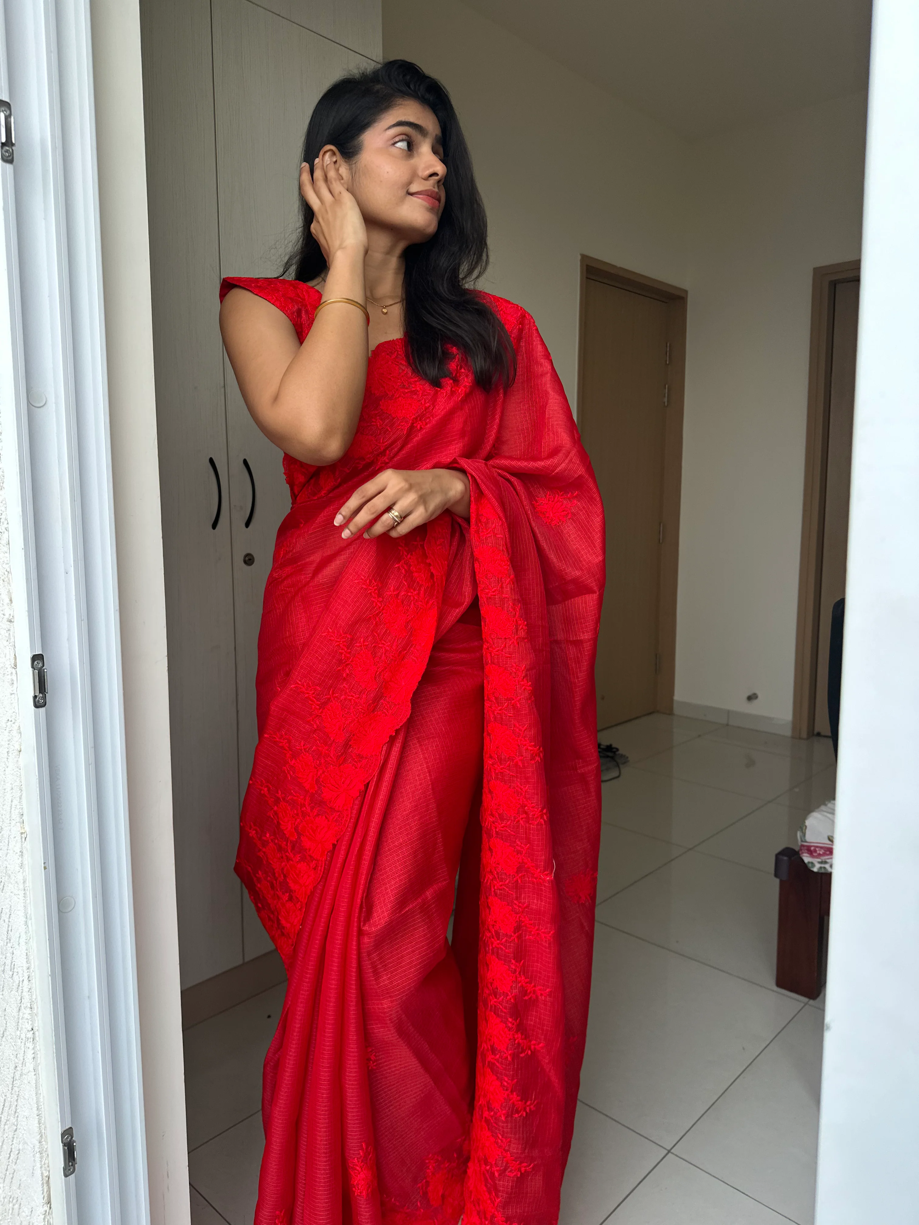 Taniya Cutwork Red Saree - Image 4