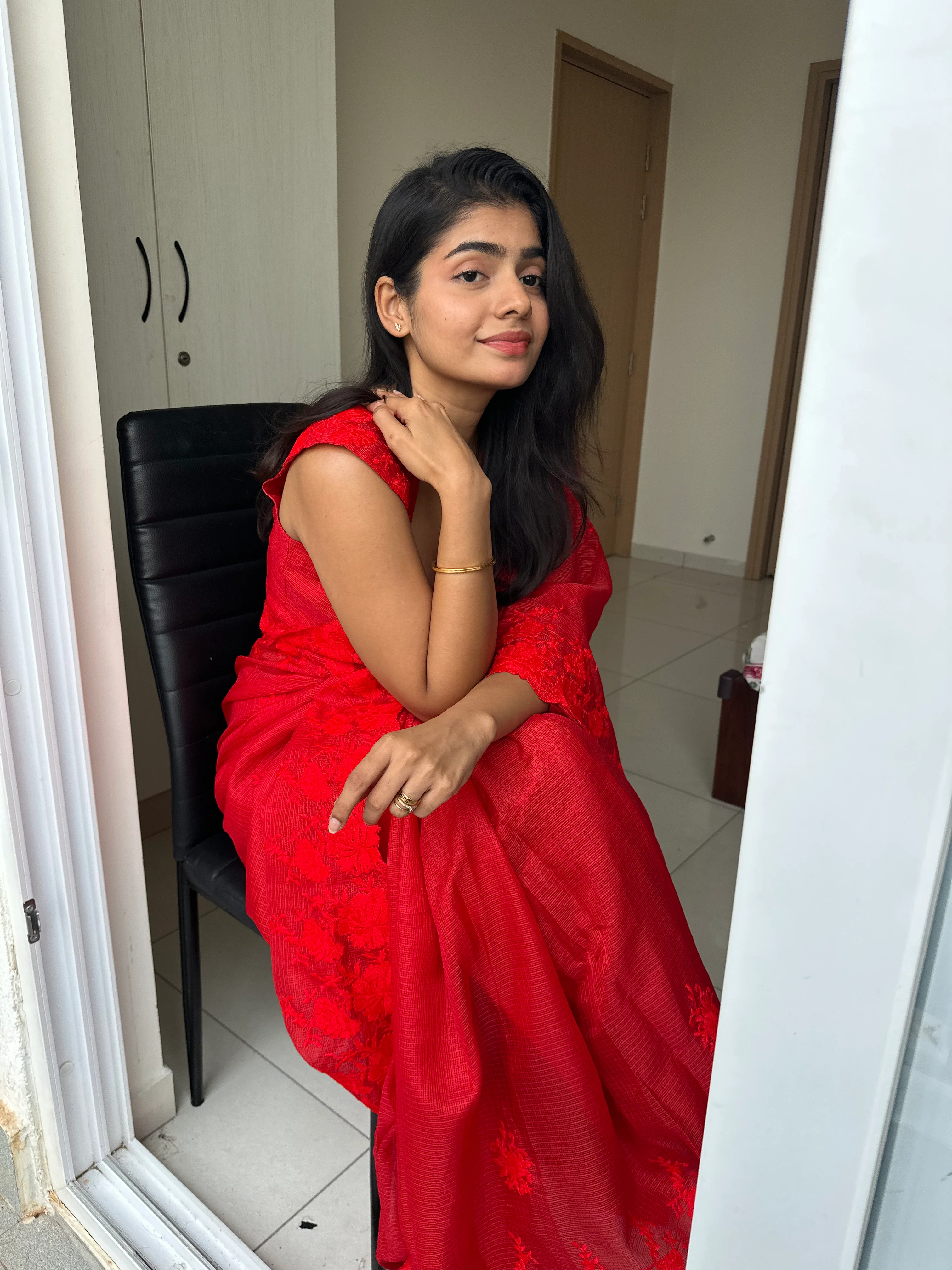 Taniya Cutwork Red Saree - Image 9